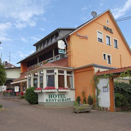 Hotel Schinderhannes ヴァイスキルヒェン エクステリア 写真