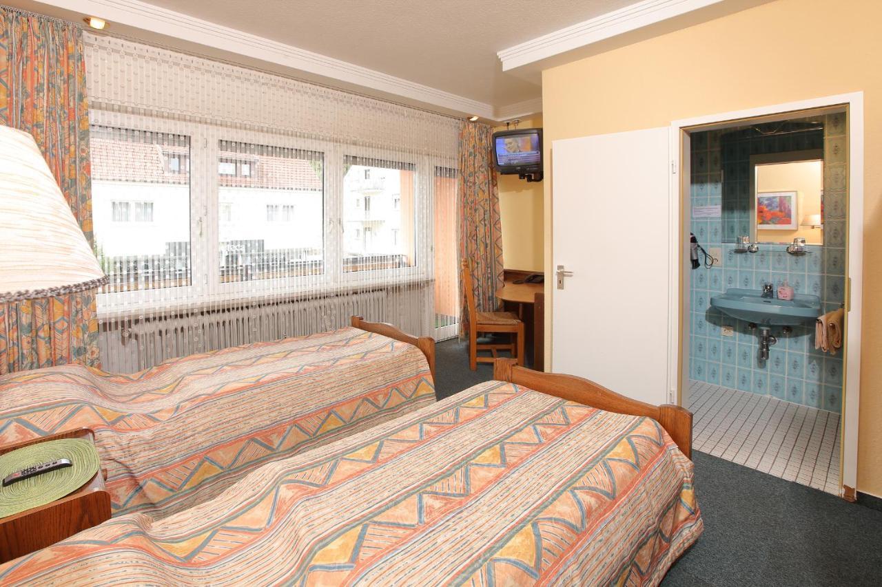 Hotel Schinderhannes ヴァイスキルヒェン エクステリア 写真