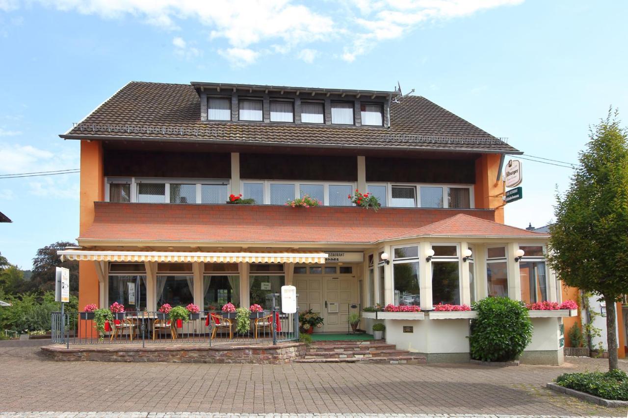 Hotel Schinderhannes ヴァイスキルヒェン エクステリア 写真