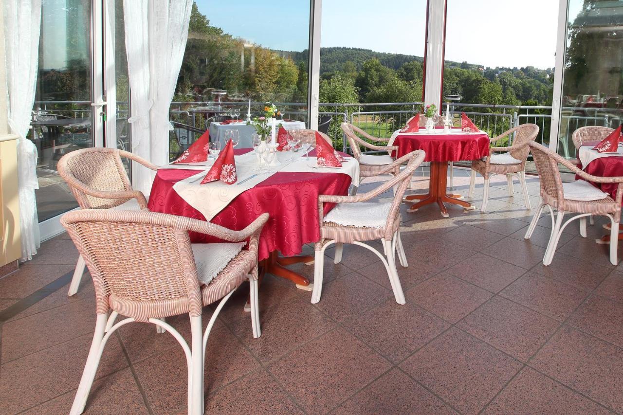 Hotel Schinderhannes ヴァイスキルヒェン エクステリア 写真